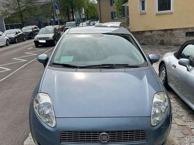 Blau Gebraucht 2009 Fiat Punto Dynamic Limousine | 1.899 € (Fairer Preis)