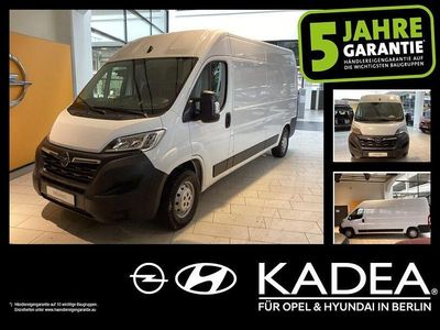 Weiss Gebraucht 2023 Opel Movano Van | 23.450 € (Guter Preis)