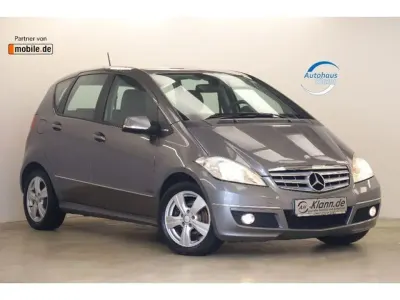 Gebraucht Mercedes A170 Avantgarde 116 PS (85 kW) 2009 Mountaingrau (metallic) Limousine