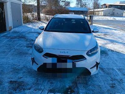 Gebraucht Kia Ceed Sportswagon Platinum 136 PS (100 kW) 2022 Weiß Kombi