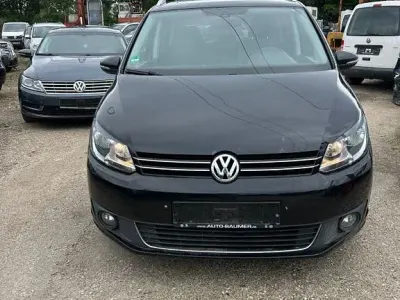 Gebraucht VW Touran Style 105 PS (77 kW) 2012 Schwarz Van / Kleinbus
