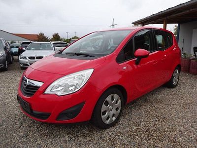 Rot Gebraucht 2013 Opel Meriva Edition Van / Kleinbus | 2.300 € (Fairer Preis)