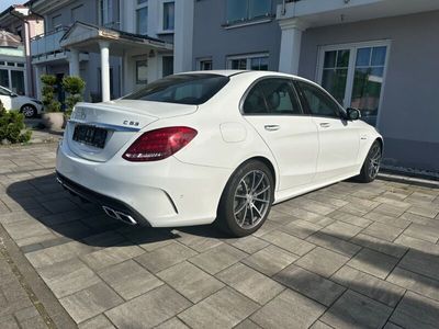 Mercedes C63 AMG