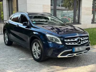 Używany Mercedes GLA220 AMG 177 KM (130 kW) 2017 Niebieski SUV