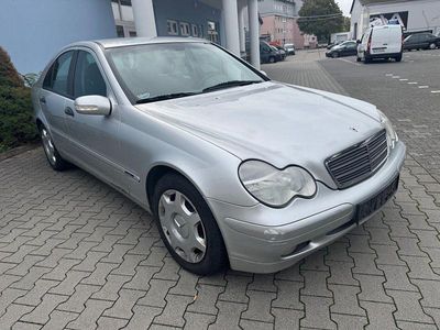 Mercedes C200
