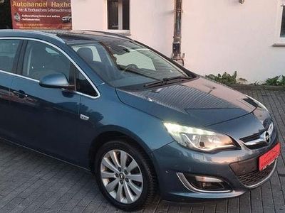 Gebraucht Opel Astra Exklusiv 136 PS (100 kW) 2015 Blau Kombi