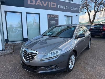 Gebraucht Lancia Delta Gold 120 PS (88 kW) 2012 Grau Kleinwagen