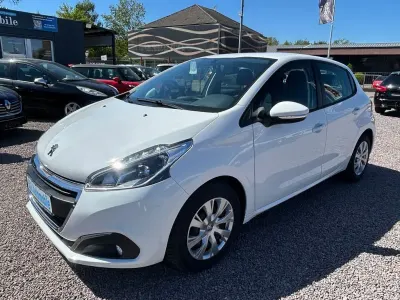 Gebraucht Peugeot 208 Active 82 PS (60 kW) 2019 Blanc banquise Kleinwagen