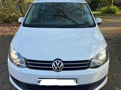 Second-hand VW Sharan 140 CP (102 kW) 2014 Alb Monovolum
