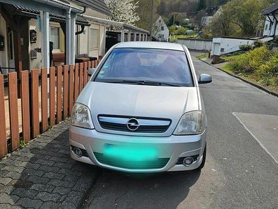 Usata Opel Meriva 105 CV (77 kW) 2006 Argento Monovolume