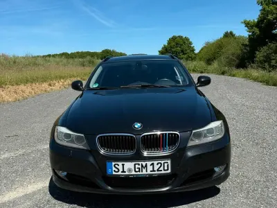 Gebraucht BMW 318 143 PS (105 kW) 2012 Schwarz Kombi