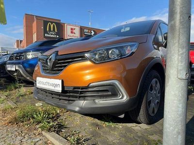 Gebraucht Renault Captur Life 90 PS (66 kW) 2017 Taklamakanorange SUV