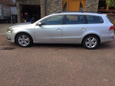 Second-hand VW Passat 140 CP (102 kW) 2011 Argintiu Break