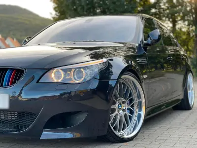 Gebraucht BMW 550 Performance 400 PS (294 kW) 2007 Blau Limousine