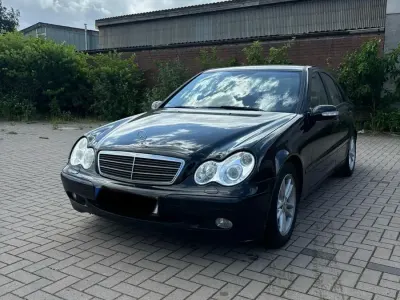 Gebraucht Mercedes C180 142 PS (104 kW) 2004 Schwarz Limousine