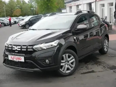 Gebraucht Dacia Sandero Expression 91 PS (66 kW) 2023 Schwarz SUV