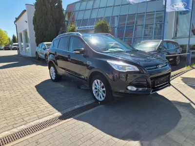 Gebraucht Ford Kuga Titanium 182 PS (133 kW) 2016 Schwarz SUV