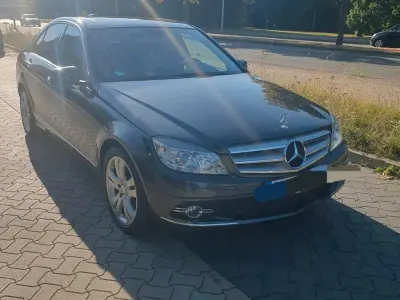 Gebraucht Mercedes 200 136 PS (100 kW) 2011 Grau Limousine