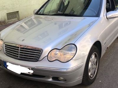 Mercedes C180