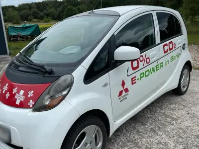 Gebraucht Mitsubishi i-MiEV 35 kW (48 PS) 2011 Kleinwagen
