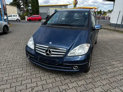 Gebraucht Mercedes A170 116 PS (85 kW) 2009 Blau Limousine