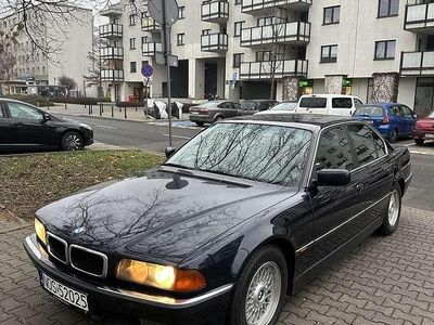 BMW 728