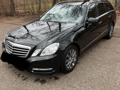 Mercedes E200