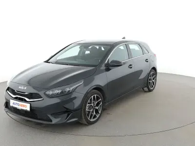 Gebraucht Kia Ceed Spirit 140 PS (102 kW) 2025 Grau Kleinwagen