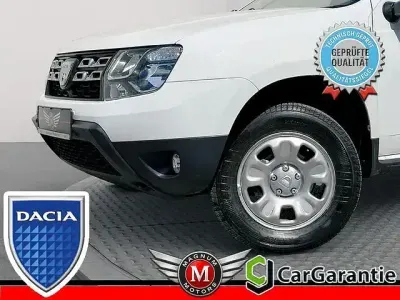Usata Dacia Duster Lauréate 105 CV (77 kW) 2016 Bianco SUV