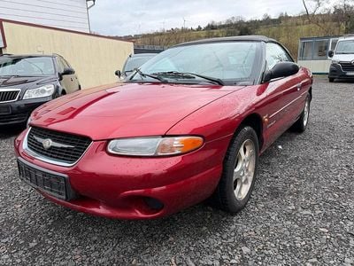 Gebraucht Chrysler Stratus 130 PS (95 kW) 1999 Rot Cabrio