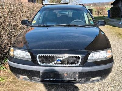 Second-hand Volvo V70 121 CP (88 kW) 2001 Negru Break