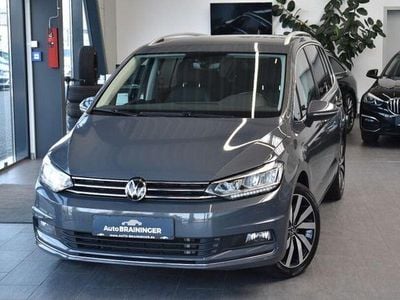 Gebraucht VW Touran Highline 150 PS (110 kW) 2022 Grau Van / Kleinbus