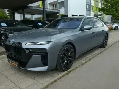 Gebraucht BMW 740 M Sport 286 PS (210 kW) 2025 Andere Limousine