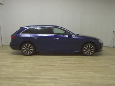 Używany Audi A4 Advanced 204 KM (150 kW) 2023 Niebieski Kombi