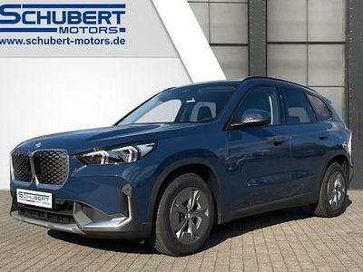 Neu BMW iX1 150 kW (204 PS) 2025 Blau SUV