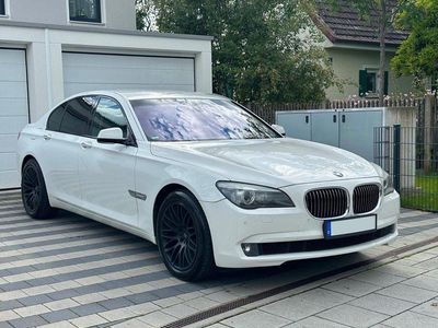 BMW 750
