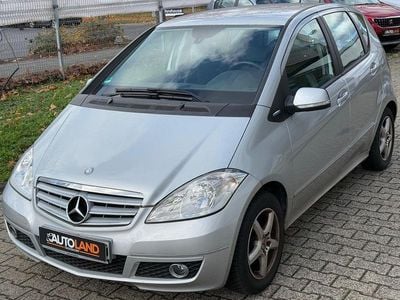 Gebraucht Mercedes A160 95 PS (69 kW) 2011 Silber Limousine
