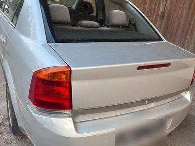 Begagnad Opel Vectra 2002 Grå Sedan