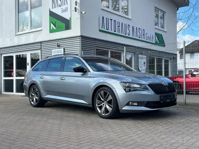 Gebraucht Skoda Superb SportLine 190 PS (139 kW) 2017 Grau Kombi