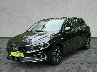 Gebraucht Fiat Tipo Life 131 PS (96 kW) 2024 Cinema schwarz Limousine
