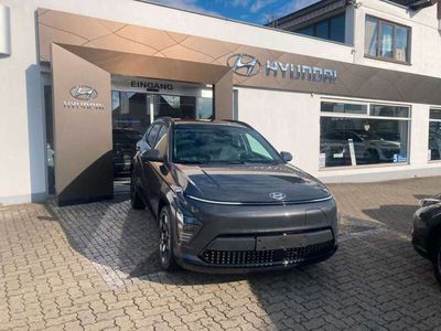 Gebraucht Hyundai Kona Prime 160 kW (218 PS) 2024 Ecotronic grey metallic SUV