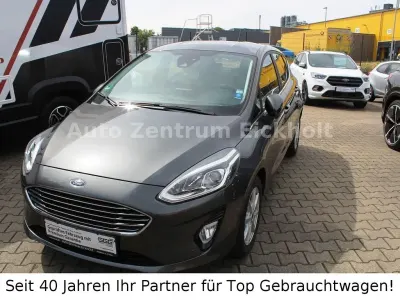 Gebraucht Ford Fiesta Titanium 101 PS (74 kW) 2017 Grau Kleinwagen
