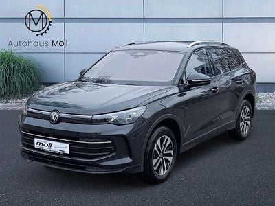 Neu VW Tiguan 150 PS (110 kW) 2026 Grau SUV