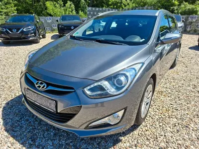 Gebraucht Hyundai i40 Edition 135 PS (99 kW) 2013 Silber Kombi