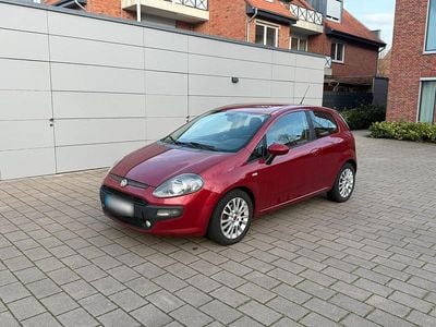 Gebraucht Fiat Punto Evo 95 PS (69 kW) 2010 Rot Kleinwagen