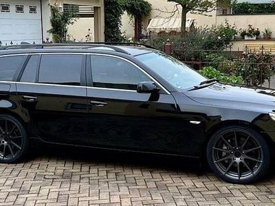 Gebraucht BMW 525 218 PS (160 kW) 2006 Schwarz Kombi