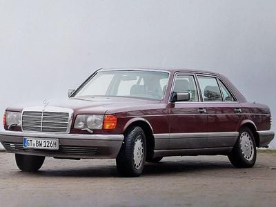 Usata Mercedes 500 224 CV (164 kW) 1986 Rosso Berlina