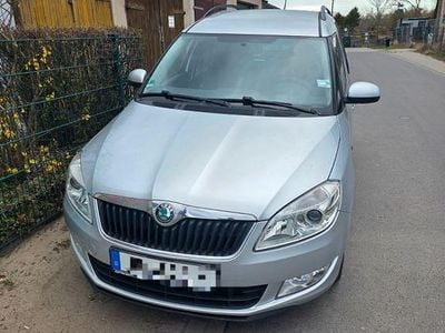 Gebraucht Skoda Roomster Family 86 PS (63 kW) 2012 Silber Van / Kleinbus
