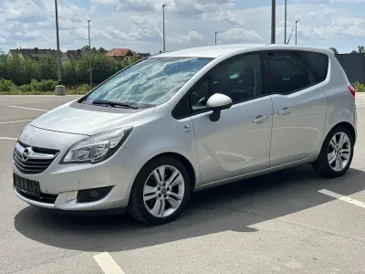 Gebraucht Opel Meriva drive 140 PS (102 kW) 2016 Silber Van / Kleinbus