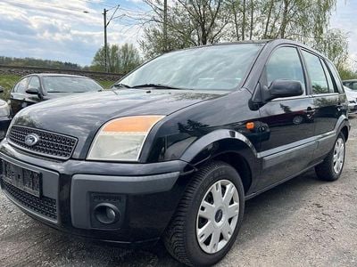 Second-hand Ford Fusion 101 CP (74 kW) 2006 Albastru Hatchback
